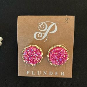 ******SOLD*******Plunder earrings